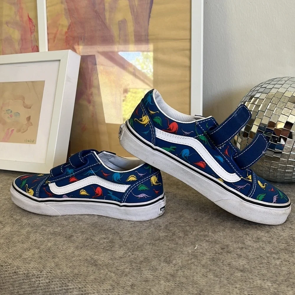 Kids Vans, velcro closure and dinosaurs! Sz 2.5 - Picture 8 of 9